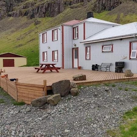 Guesthouse Stekkatun Skálafell Eksteriør bilde