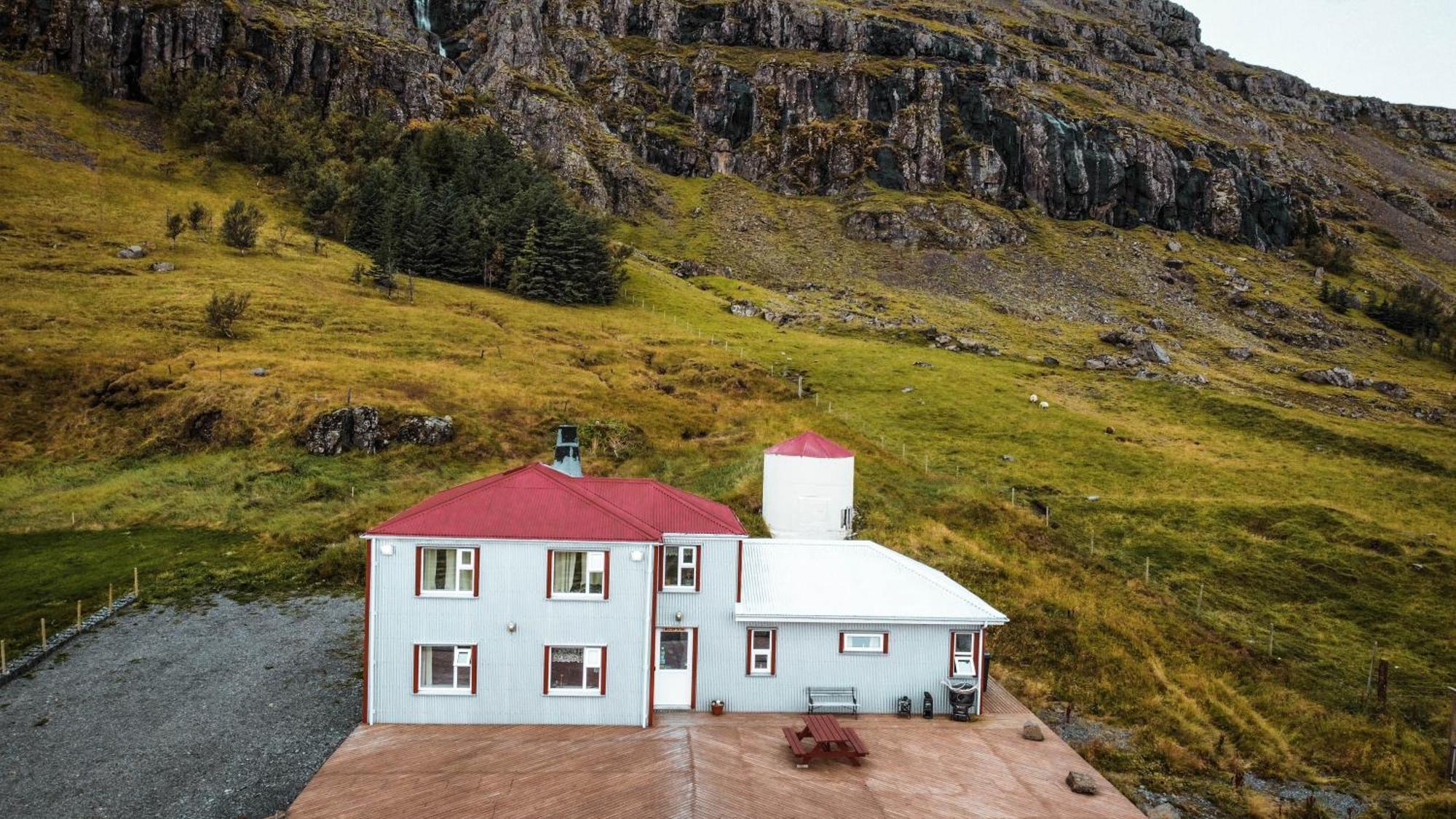 Guesthouse Stekkatun Skálafell Eksteriør bilde